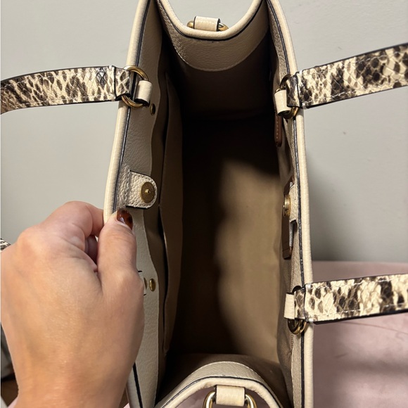 Coach X Jean Michel Basquiat Dempsey Carryall - Picture 6 of 8